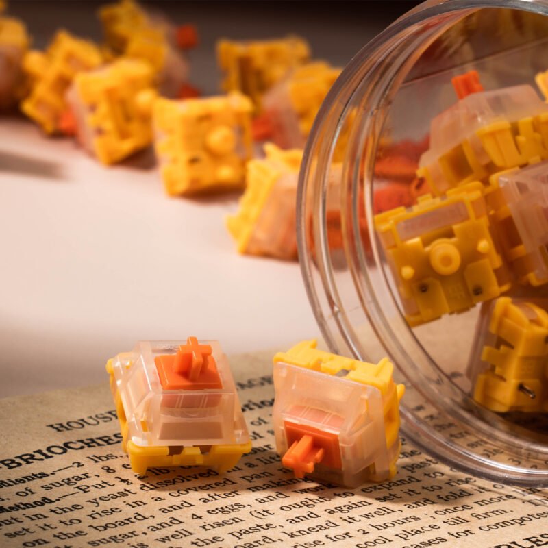 Gateron Ever Free Curry Switch 110 switches - Image 5